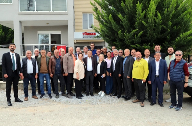 BAŞKAN ADAYI NİYAZİ NEFİ KARA TÜRSAB’I ZİYARET ETTİ