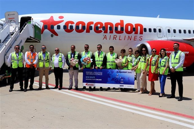 MACARİSTAN’DAN GAZİPAŞA – ALANYA HAVALİMANI’NA İLK SEFER GERÇEKLEŞTİ