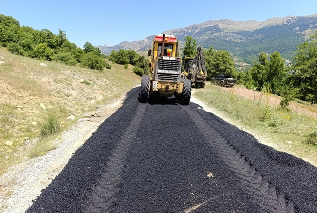 Alanya’nın yayla yollarında yaz mesaisi