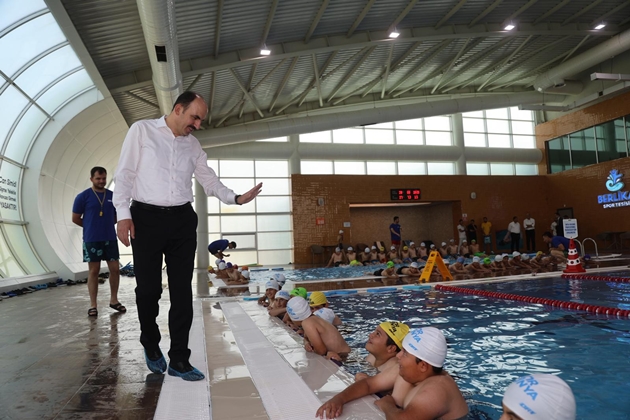 MERKEZE BAĞLI TAŞRA MAHALLELERDE “YÜZME BİLMEYEN KALMASIN” PROJESİ BAŞLADI