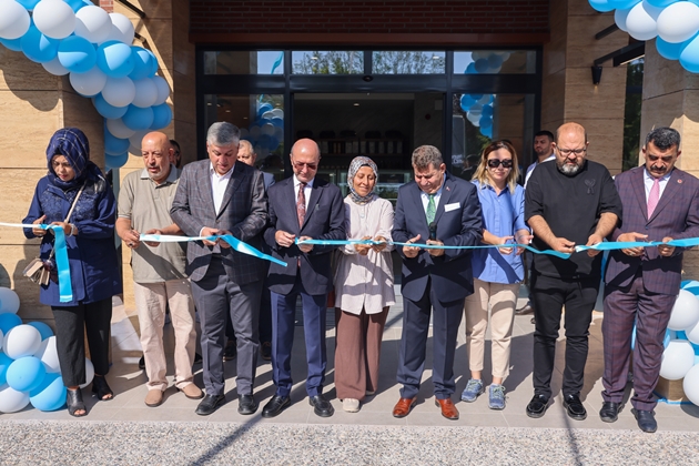 DOĞA VE MODERN MİMARİNİN BULUŞTUĞU  KANYON CAFE AÇILDI