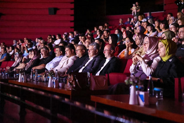 SELÇUKLU SANAT AKADEMİSİ’NİN YENİ YETENEKLERİ SANATSEVERLERDEN BÜYÜK BEĞENİ ALDI