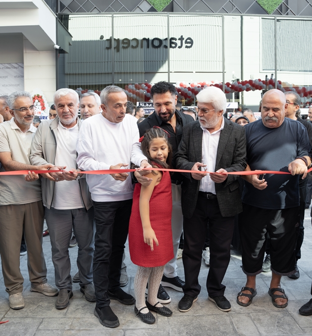 Etaconcept Yeni Mağazasını Açtı: Zamansız Mobilya Tasarımlarıyla Misafirlerini Karşıladı