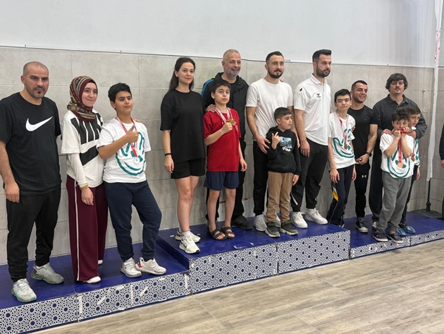 SOBE’nin Yüzme Takımından Gururlandıran Başarı: 28 Madalya