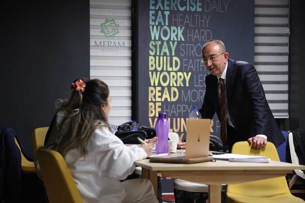 Meram’da Gençler Geleceğe Hazırlanıyor;  MEGA ATÖLYELERİ İÇİN İLKBAHAR DÖNEMİ KAYITLARI BAŞLADI 